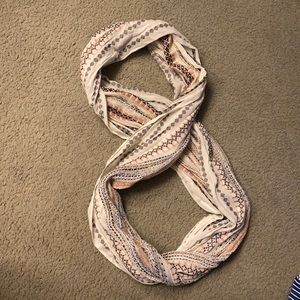 Infinity scarf